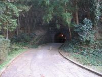 �����̃g���l��������i�F�Ãm�J���j